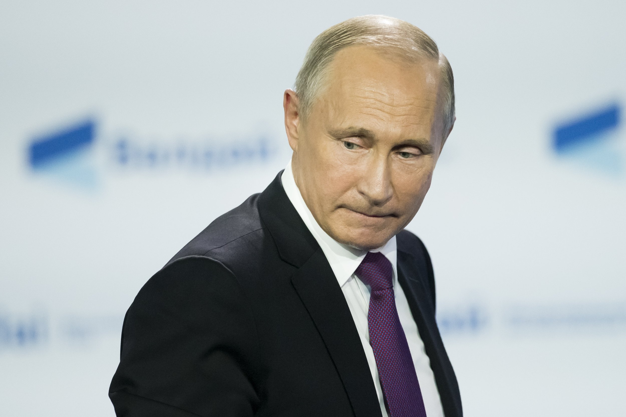 putin-starts-aiming-his-cyberweapons-against-individuals