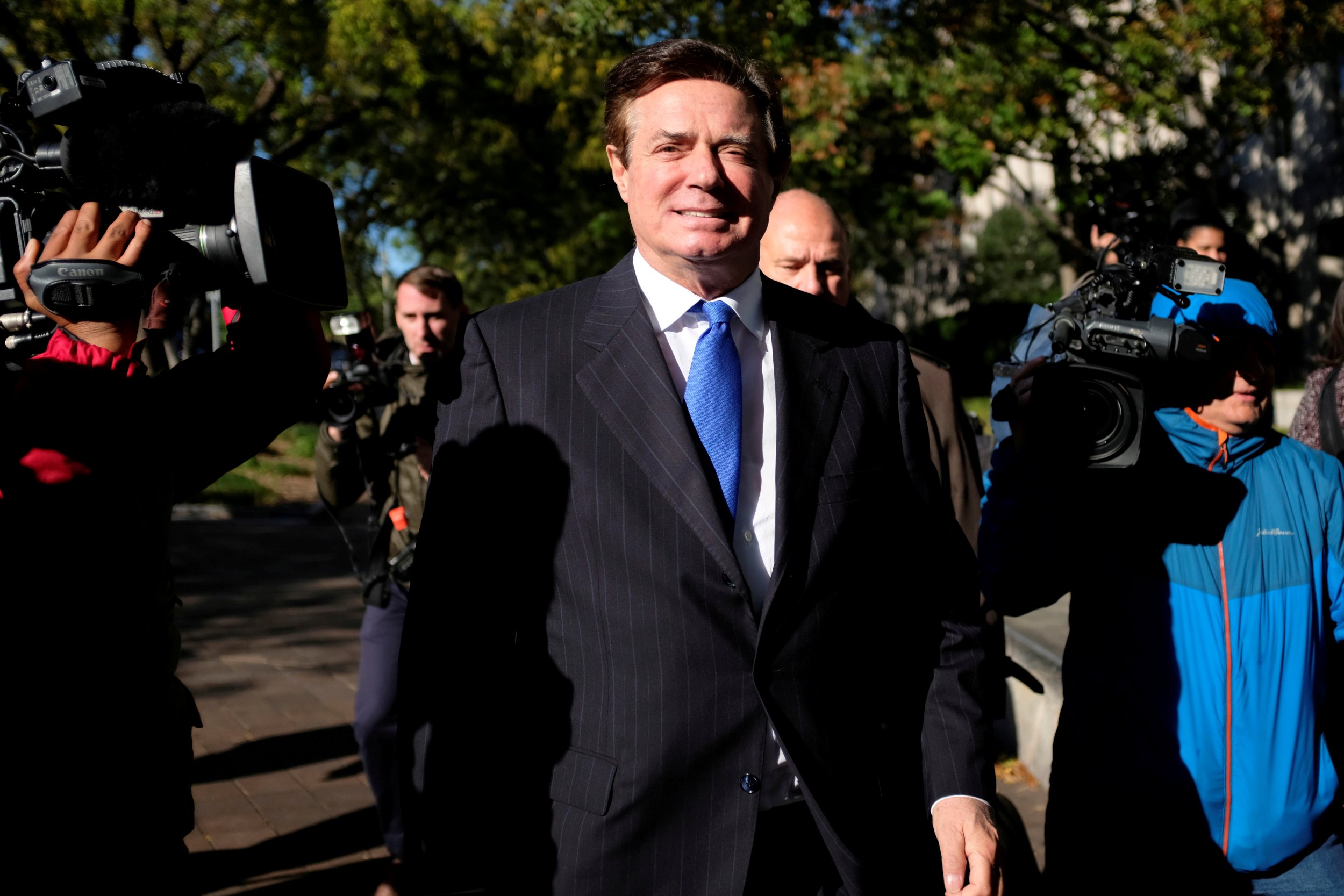 washington in full panic mode after manafort indictment
