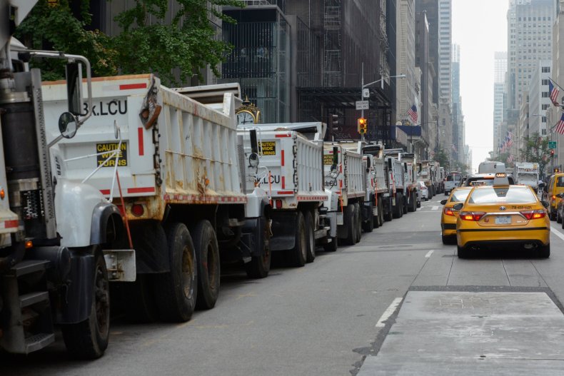 11_1_Sand_Truck_Security_NYPD