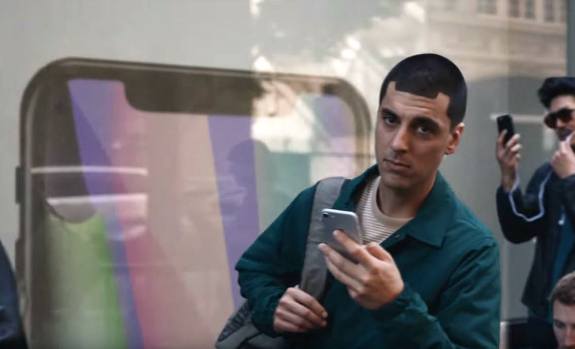 apple iphone x notch samsung ad