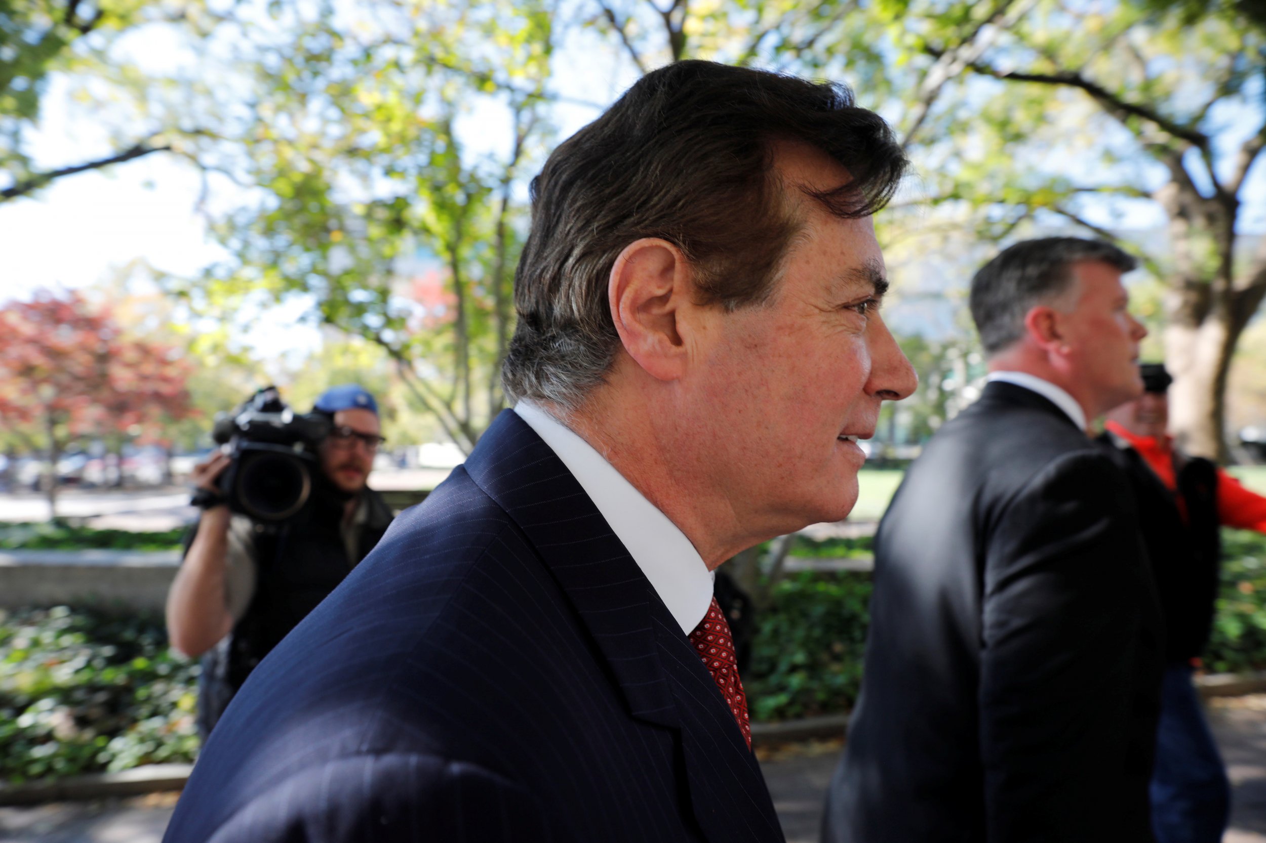 washington in full panic mode after manafort indictment