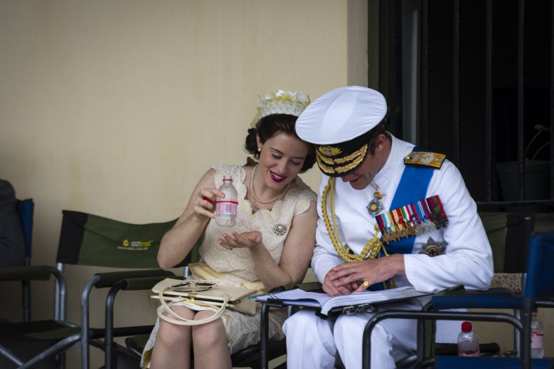 TheCrown_208_Unit_00335_R_CROP