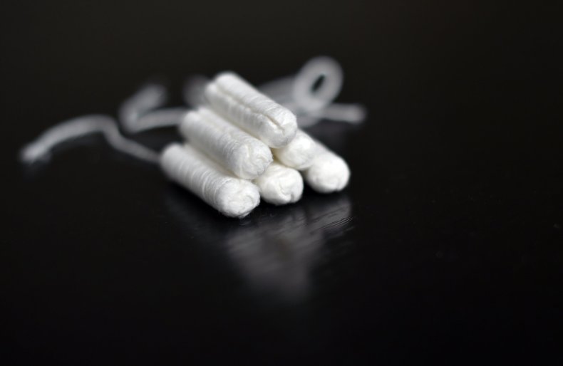 11_16_17_tampons