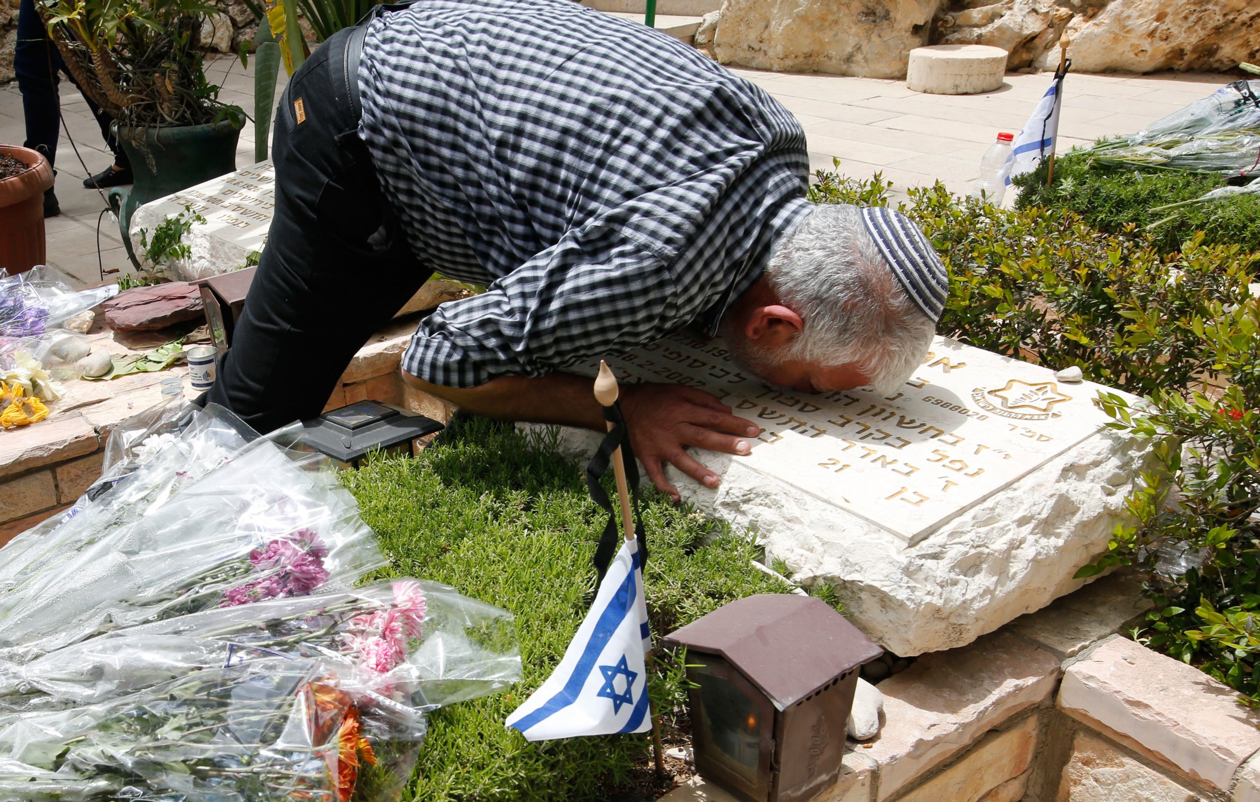 11_17_Jerusalem_Cemetry