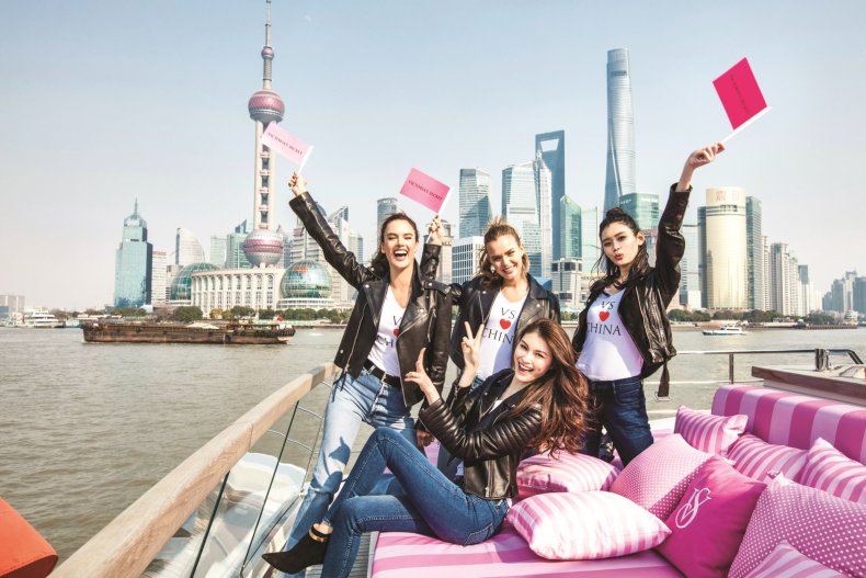 11_17_Victoria_Secret_China