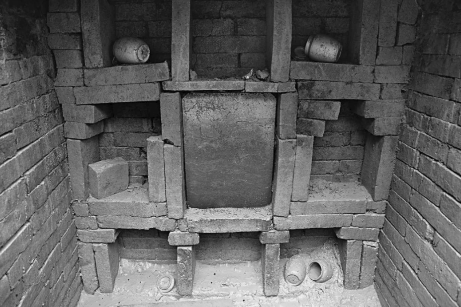 11_21_China_Tomb