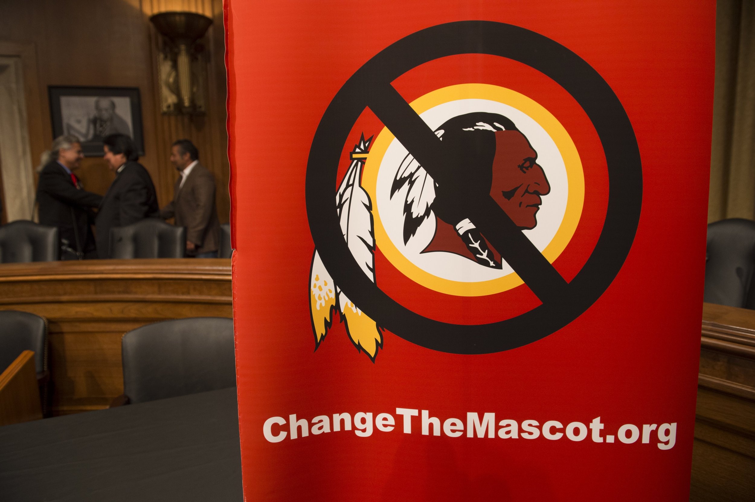 NFL, Oneida Native American Tribe to Discuss Washington Redskins Name Change  