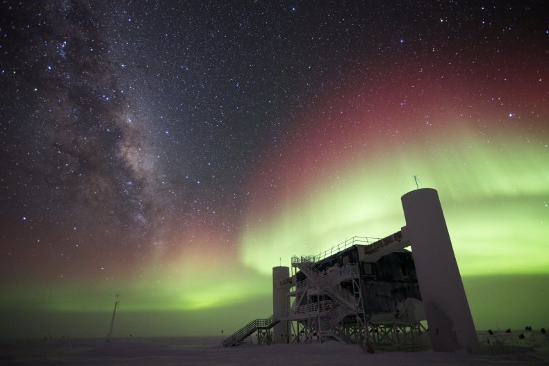 11_22_icecube neutrino