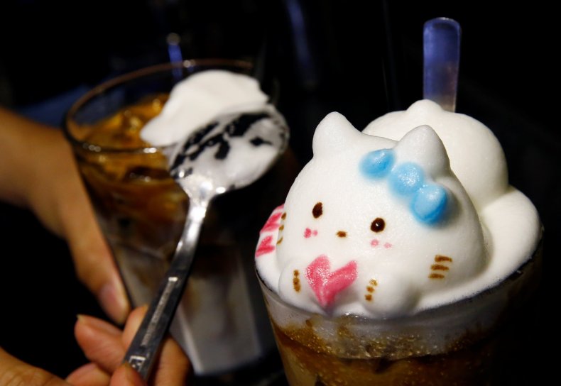 11_29_Hello_Kitty_Latte
