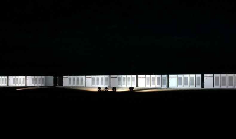 12_1_Tesla Battery Australia