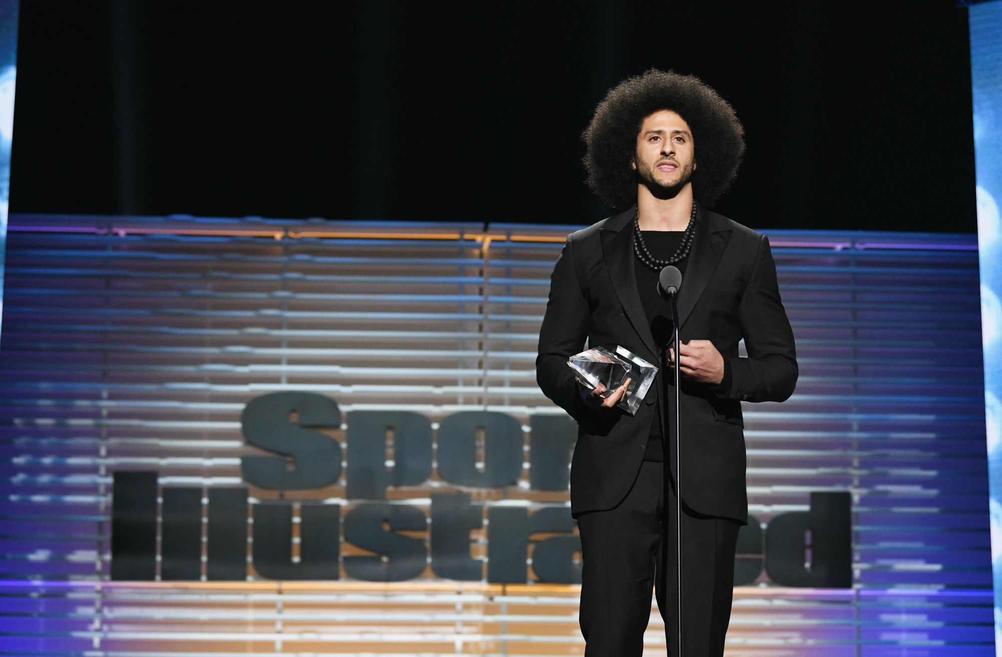 Colin Kaepernick visits Rikers Island, police union not happy