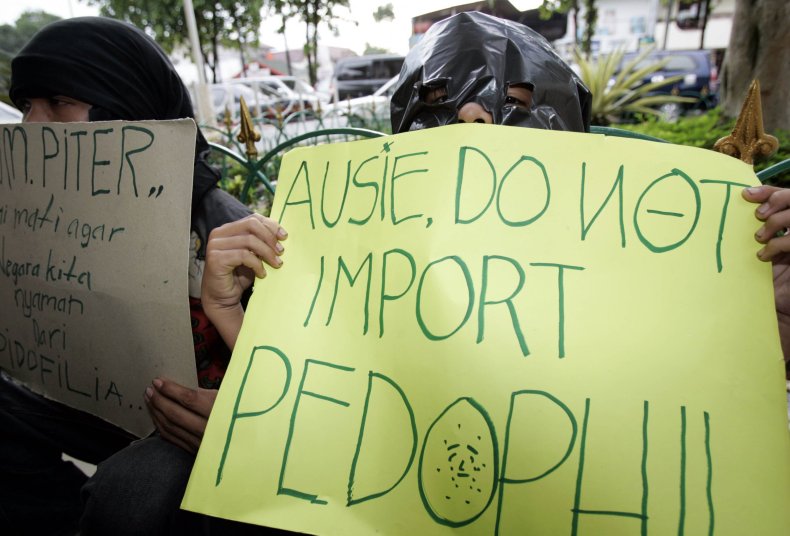 12_13_Australia_Pedophile_Travel_Ban