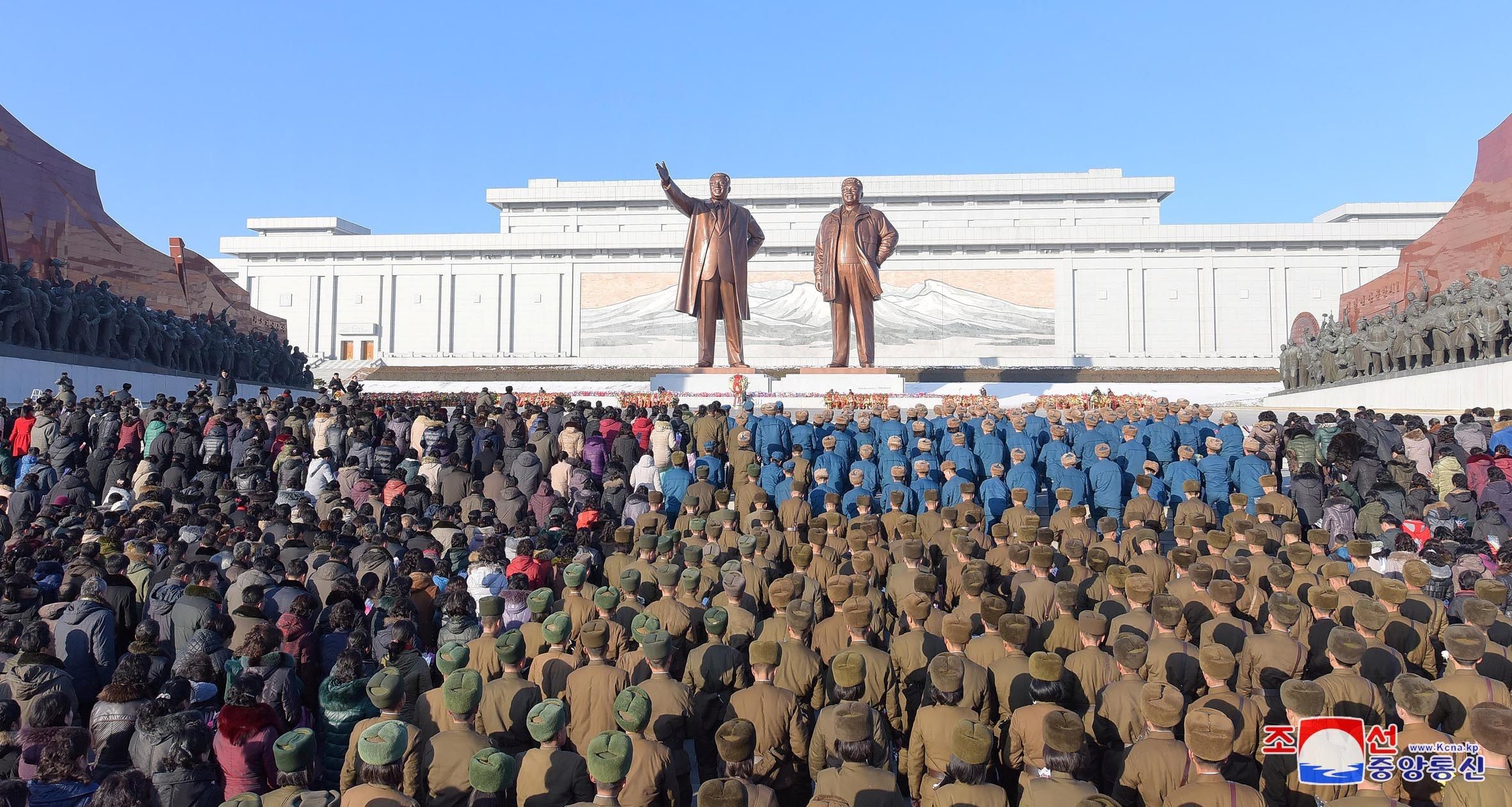 north korea mourn dead leaders