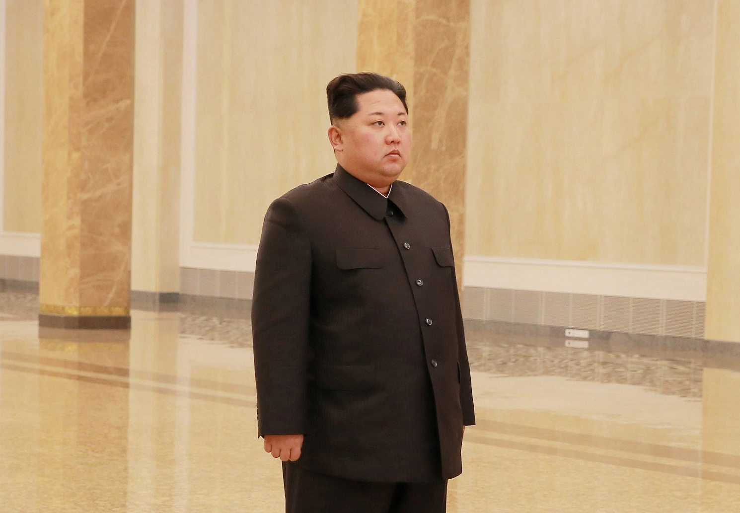 North Korea's Kim Jong Un Was Unusually Alone in Paying Tribute to His ...