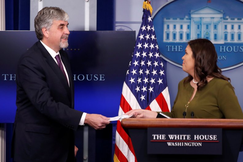 Sarah-Huckabee-Sanders Sarah-Huckabee-Sanders