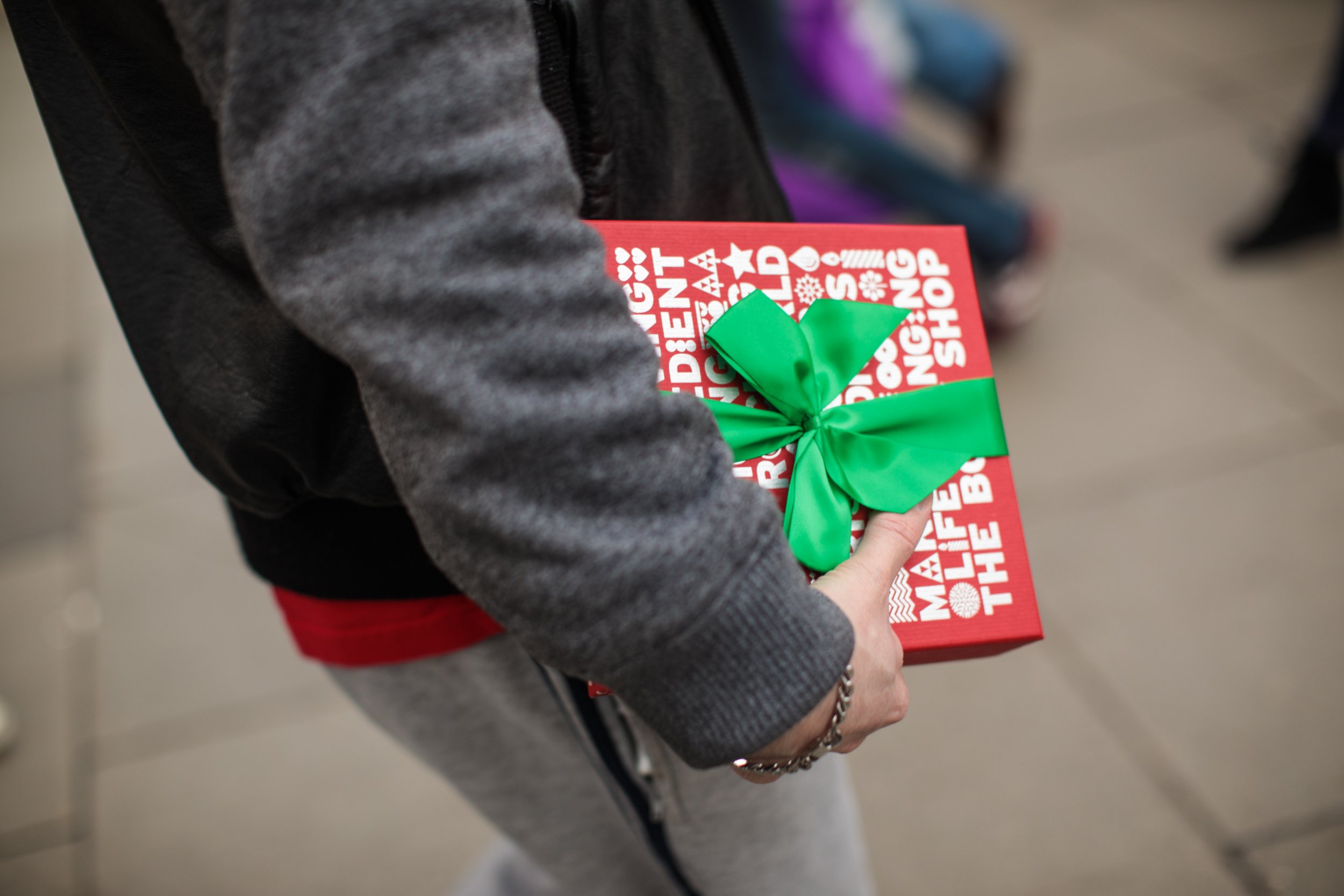 What Supermarkets And Stores Are Open On Christmas Eve? Walmart, Target