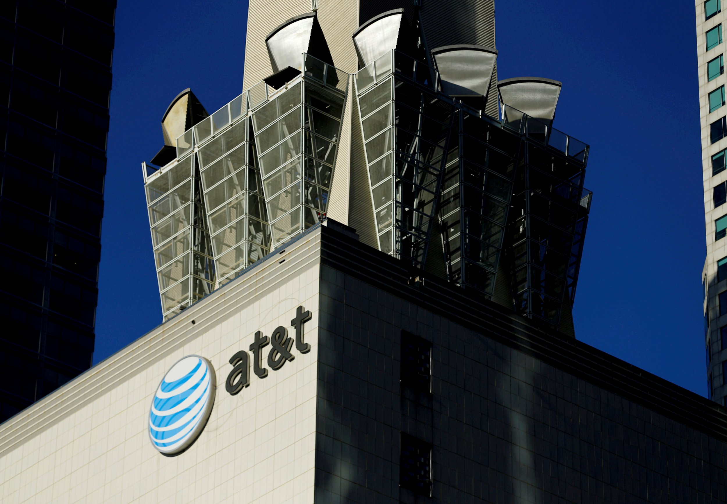 AT&T Announces Thousands of Layoffs, Firings Just in Time for Christmas