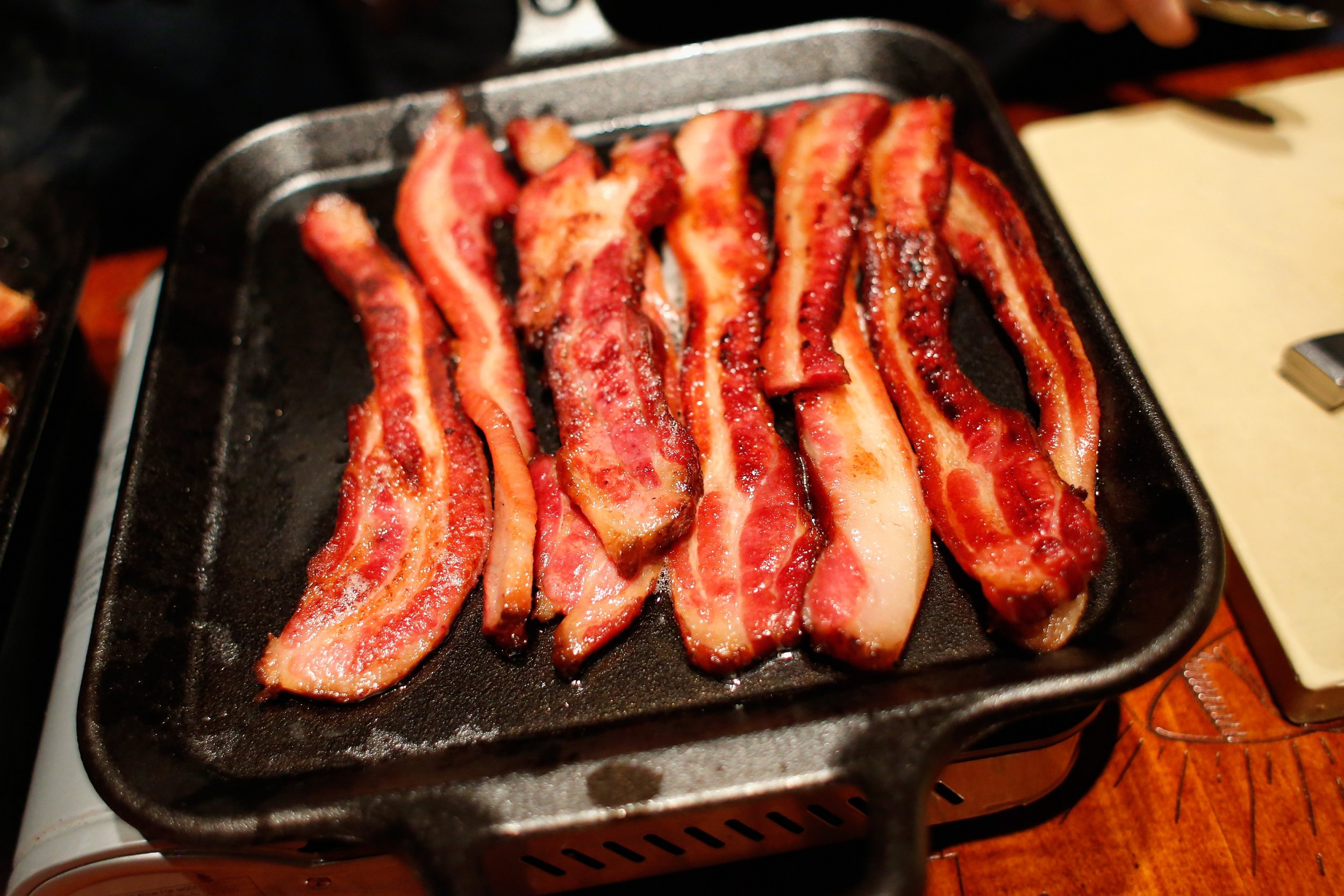 Is Bacon good for health? or bad? Health Benefits of Bacons 