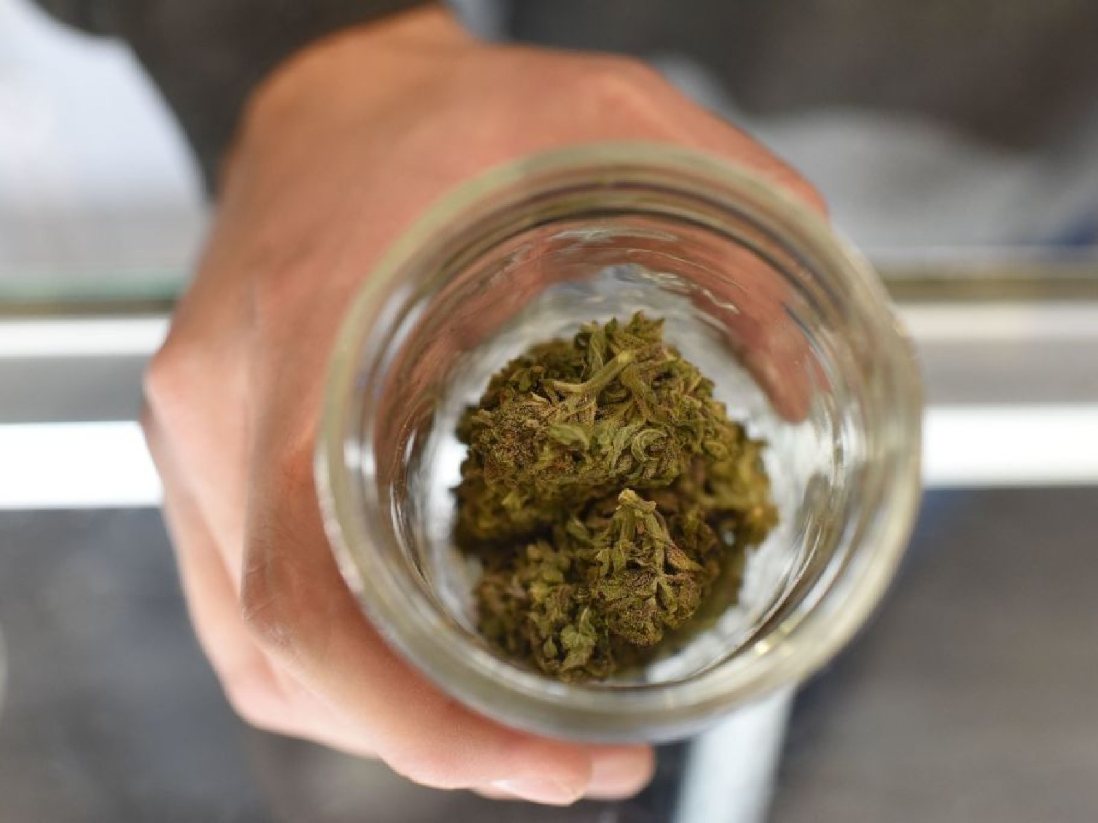 Where to Buy Legal Weed in California: Pot Dispensaries Open Doors to  Recreational Marijuana Users