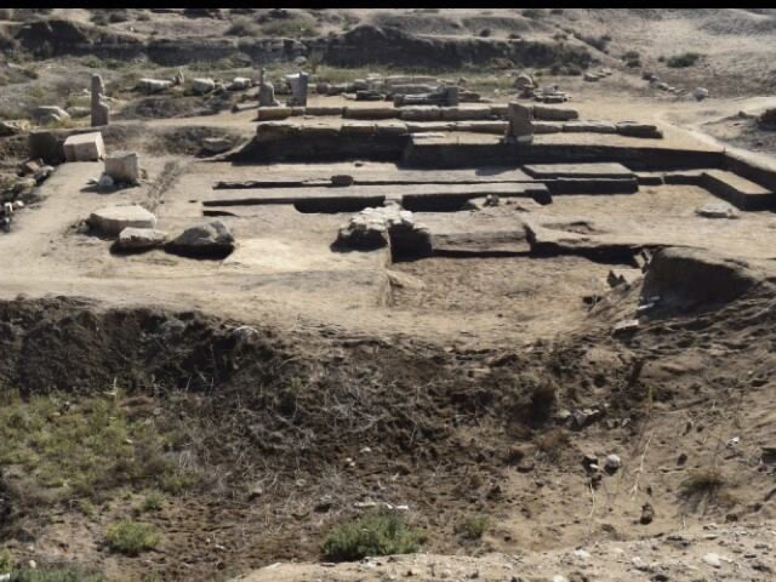 Ancient Egypt Mysterious 2 600 Year Old Temple And Statues Point To Holy Site At Hill Of The Pharaohs Ancient Egypt Mysterious 2 600 Year Old Temple And Statues Point To Holy Site At Hill Of The Pharaohs