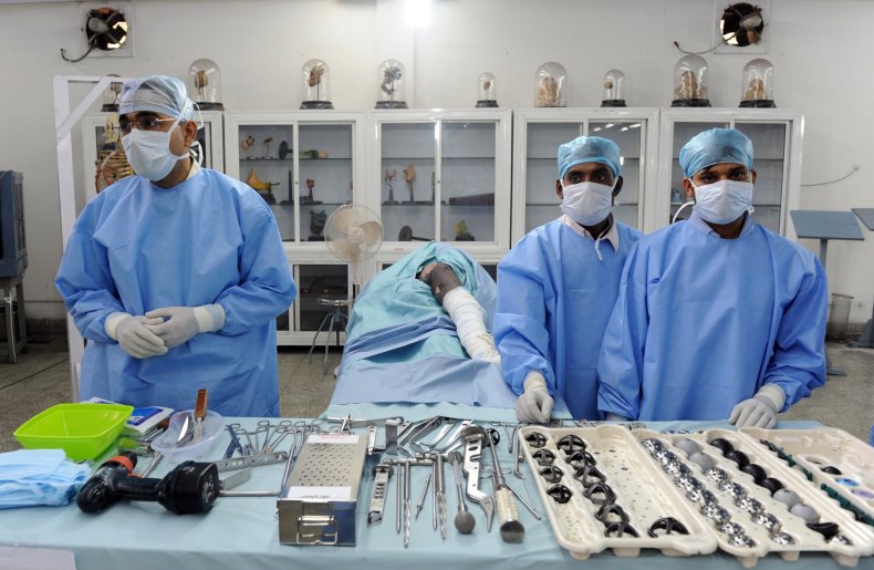 hip replacement surgeons