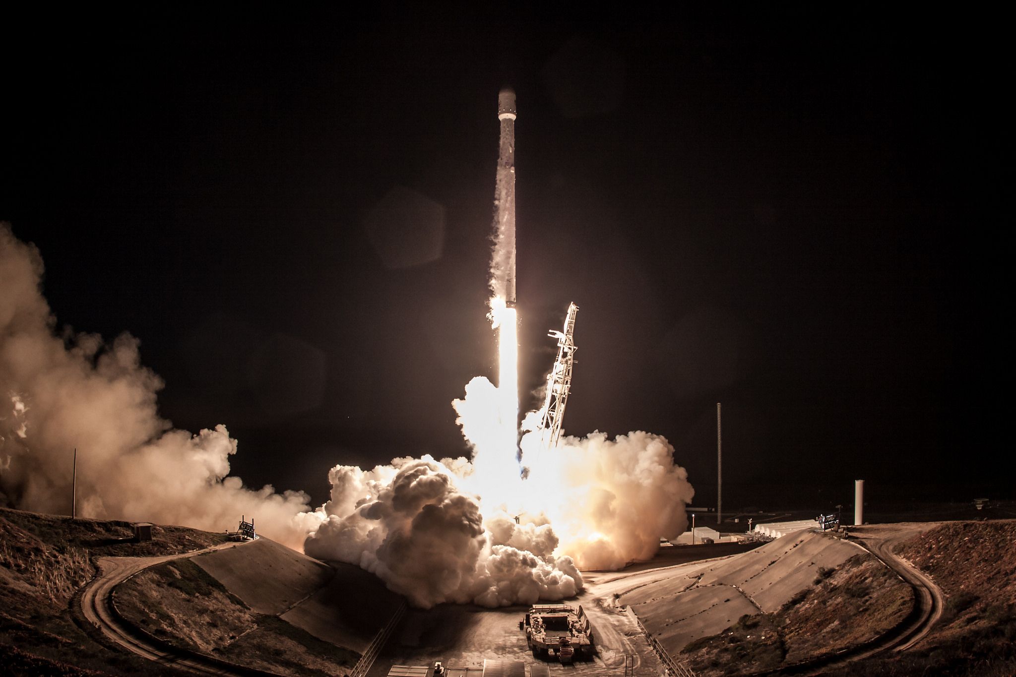 SpaceX Launch Schedule Plan to Launch 5 Falcon 9 Rockets in One Month