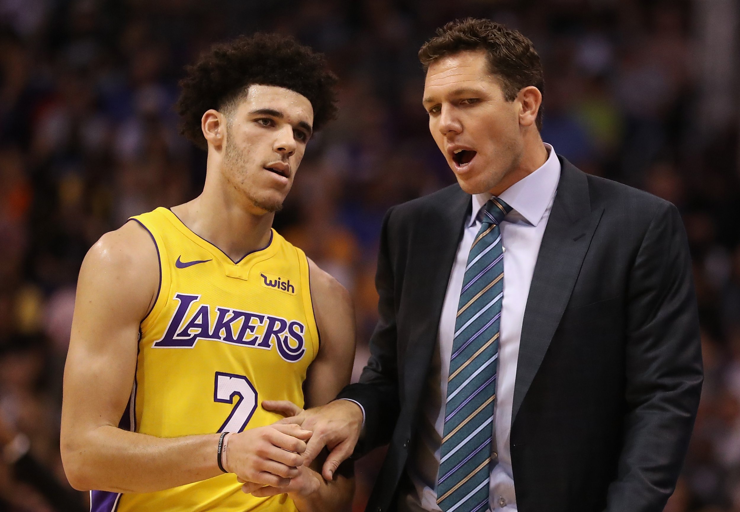 Did Luke Walton Sit Lonzo Ball During Lakers Hawks To Prove Lavar Wrong