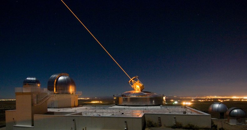1_11_Satellite tracking telescope