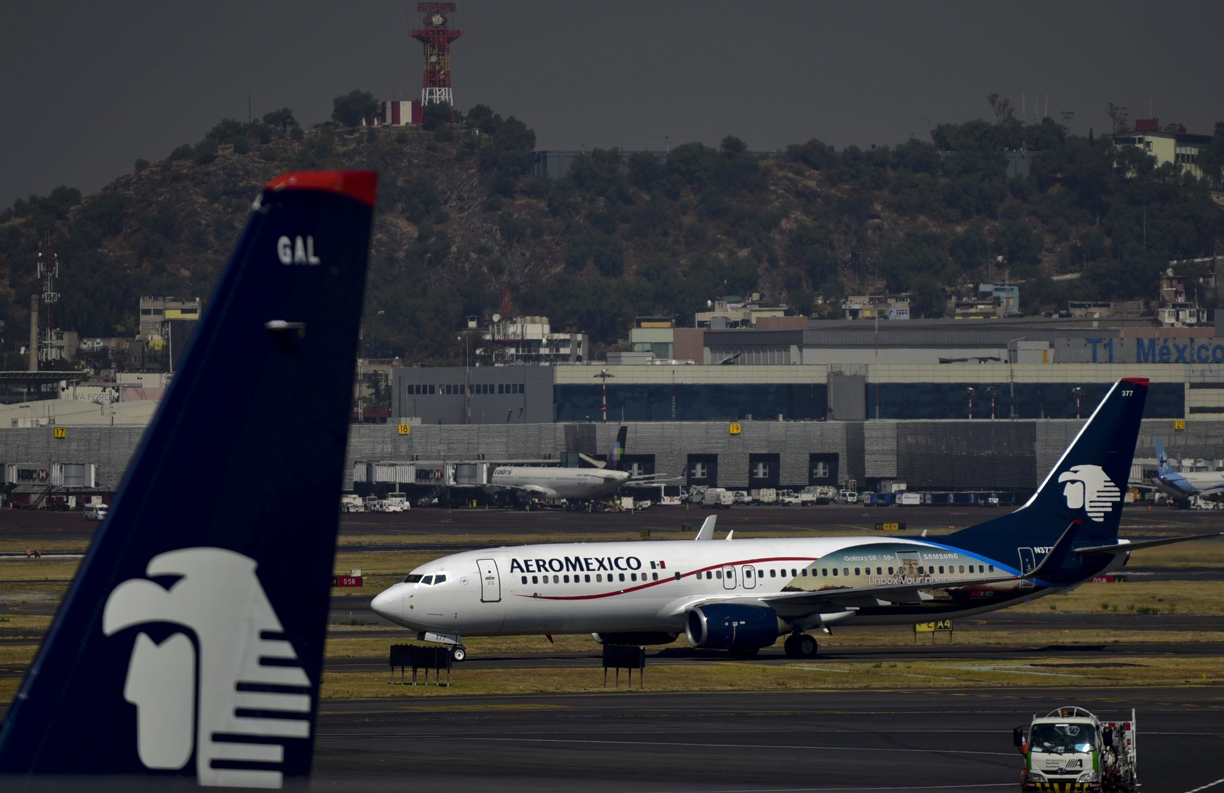 american airlines - comat aircraft maintenance/stores dept mexico city international airport code