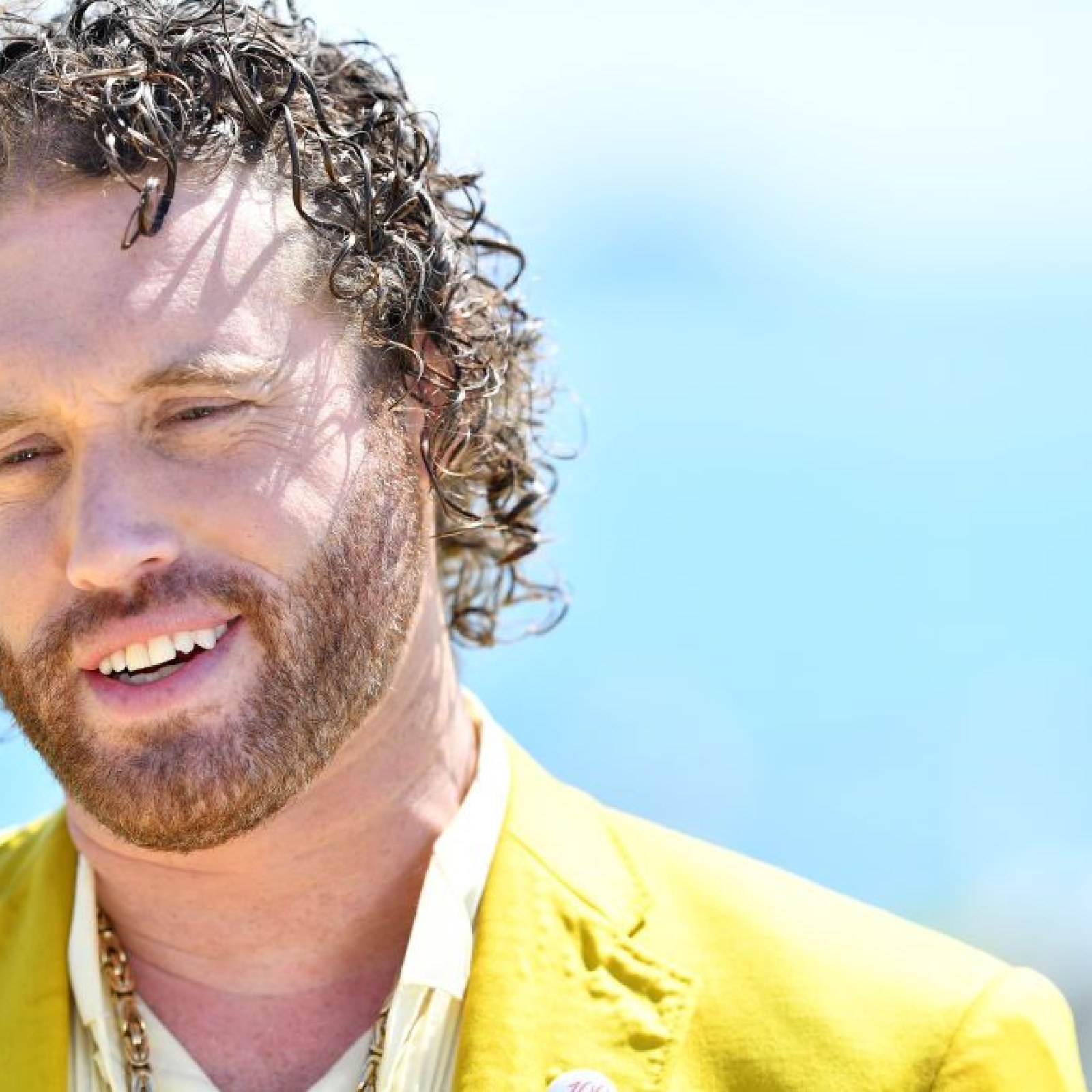Deadpool 2 Will Keep Tj Miller As Weasel Despite Sexual Assault Allegations Deadpool 2 Will Keep Tj Miller As Weasel Despite Sexual Assault Allegations