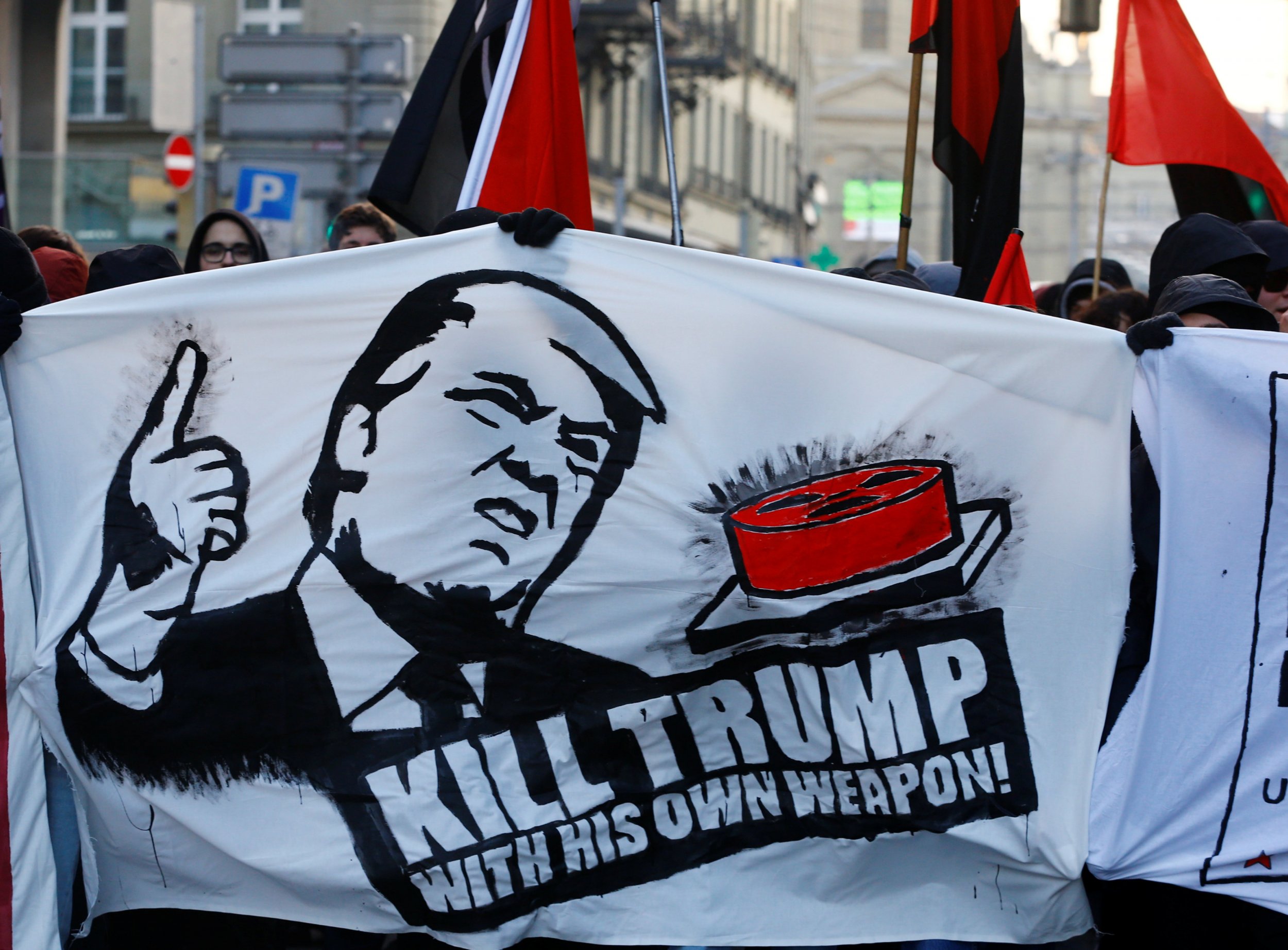 01_14_Trump_banner