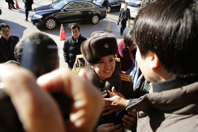 01_15_Moranbong_Leader
