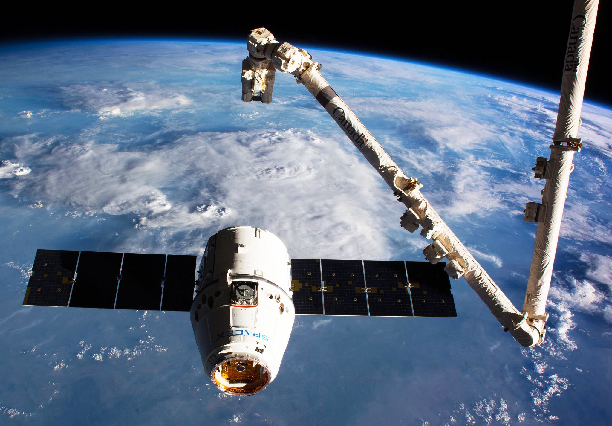 international space station dragon