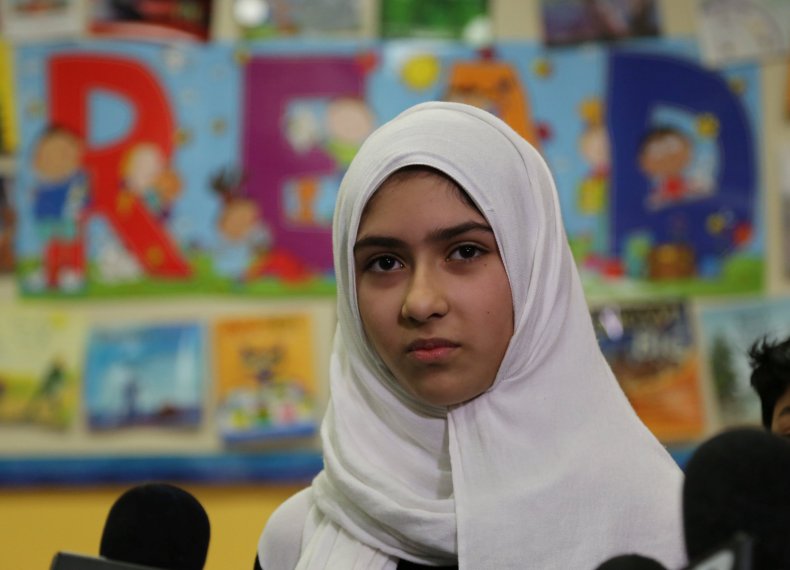 2018-01-12T192539Z_1_LYNXMPEE0B1G7_RTROPTP_4_CANADA-CRIME-HIJAB