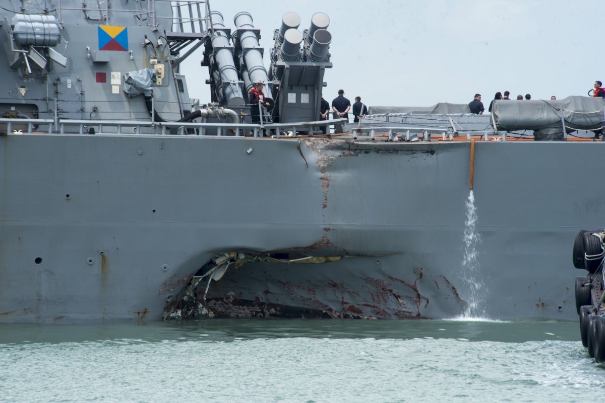 01_17_US_Navy_accident