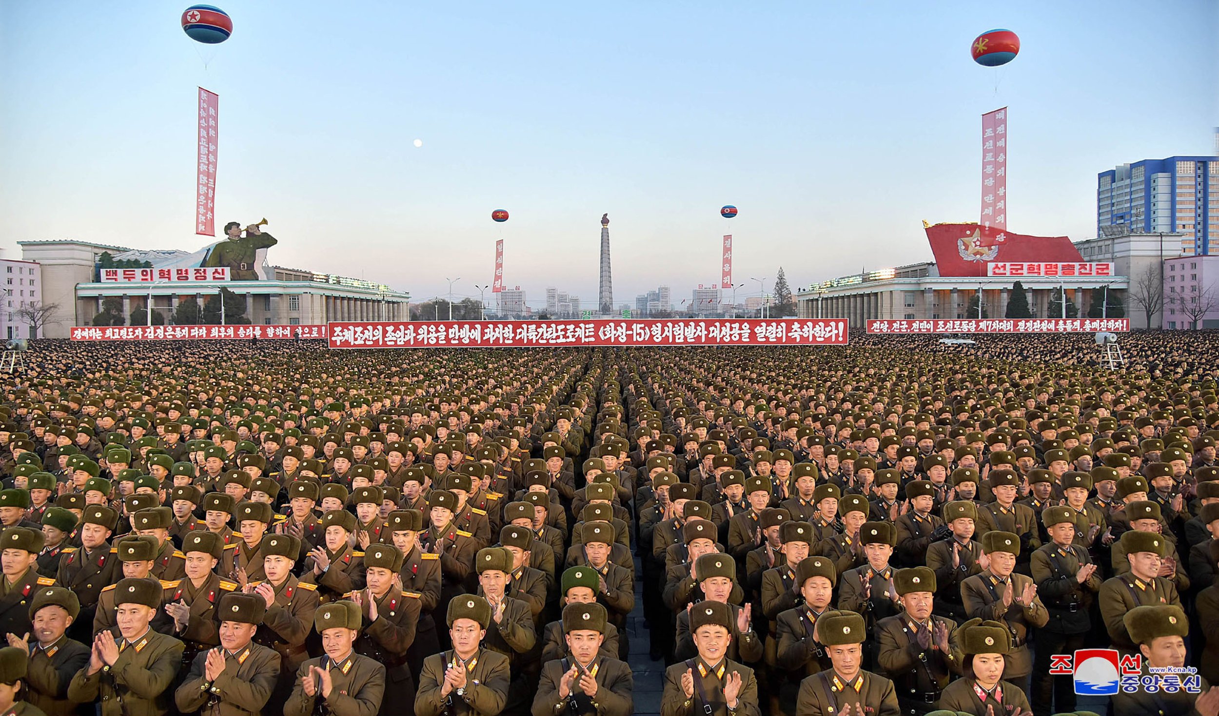 North_Korea_parade