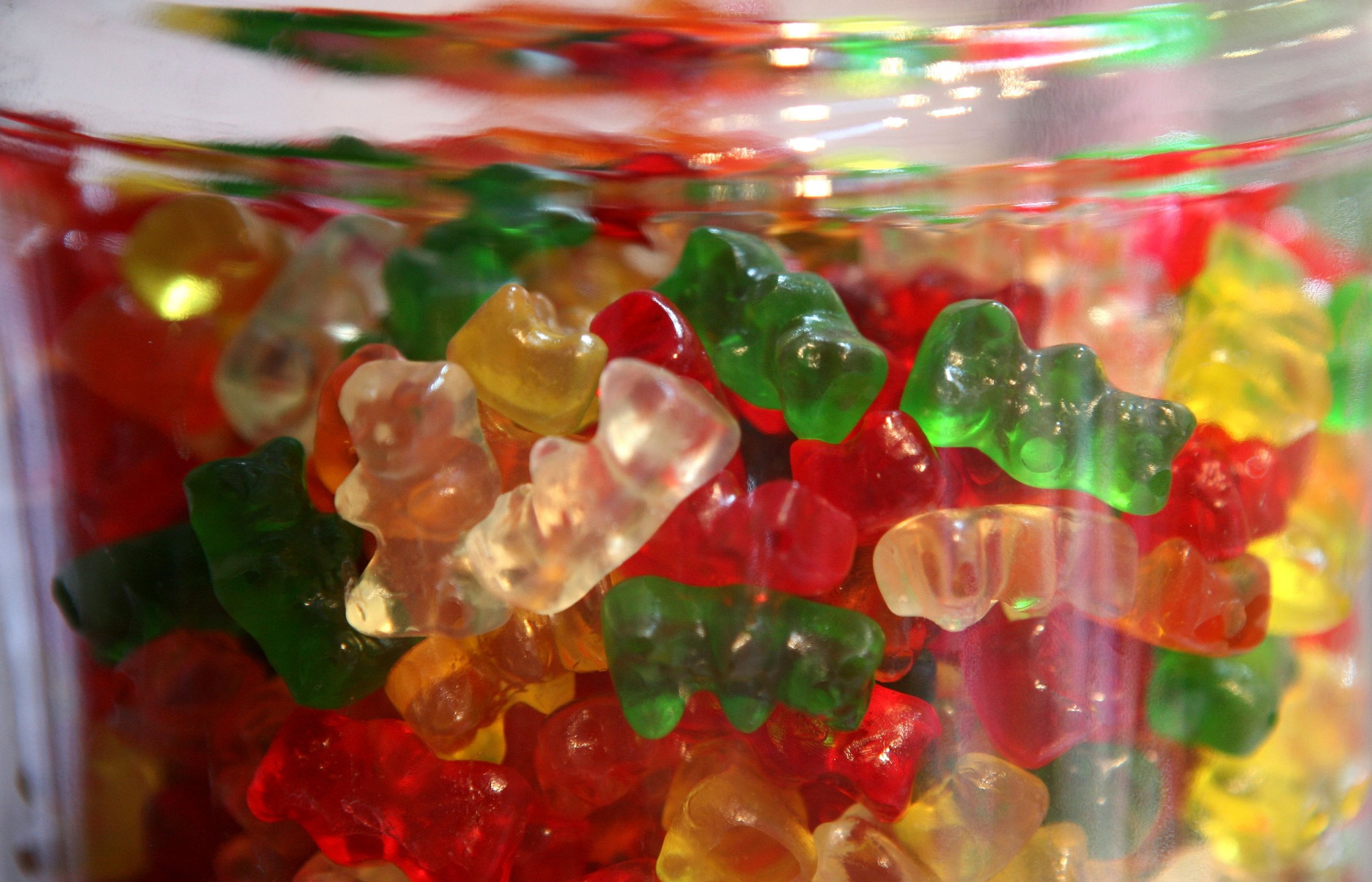 1_21_Gummy Bears