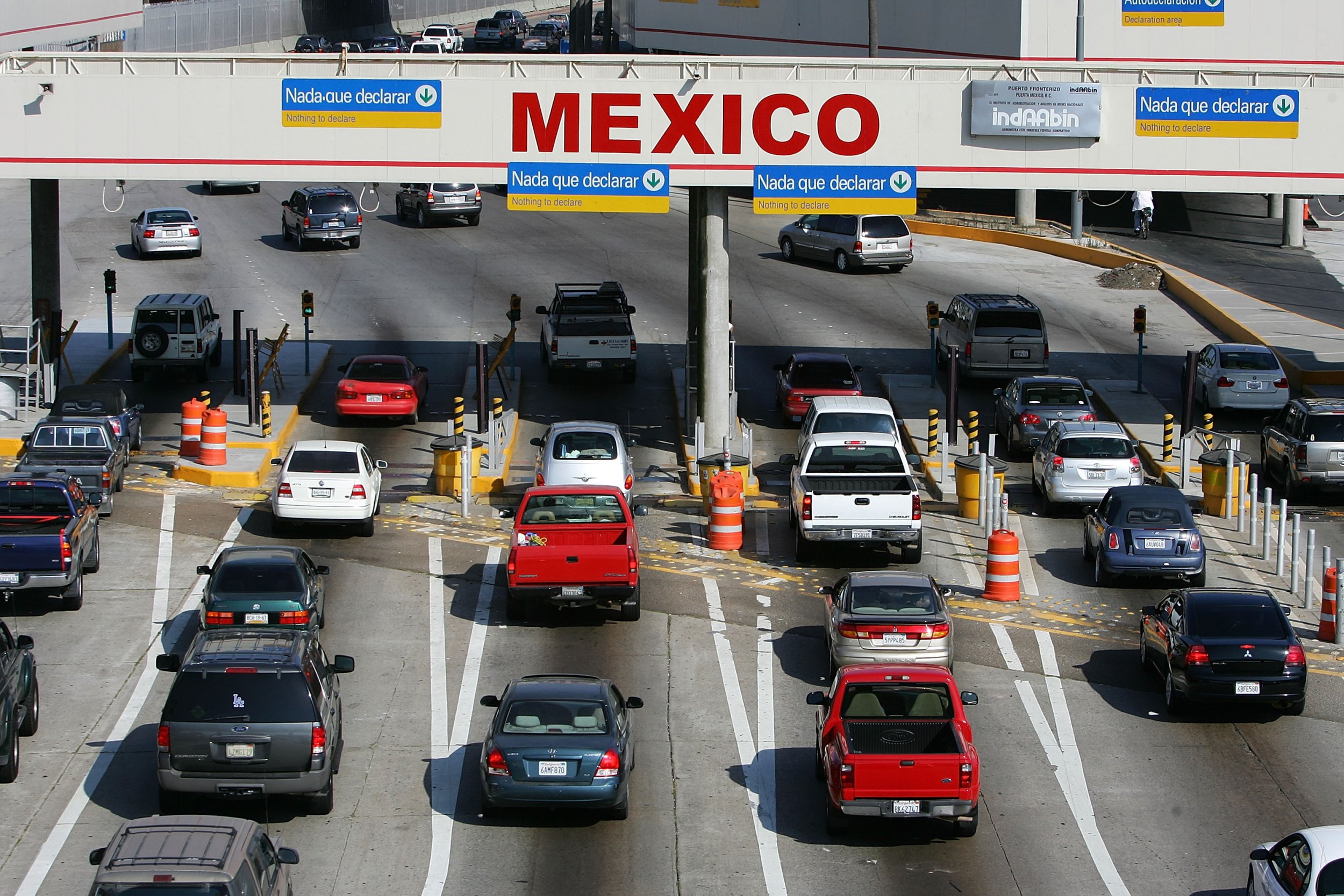 Автомобильная граница Мексика Тихуана