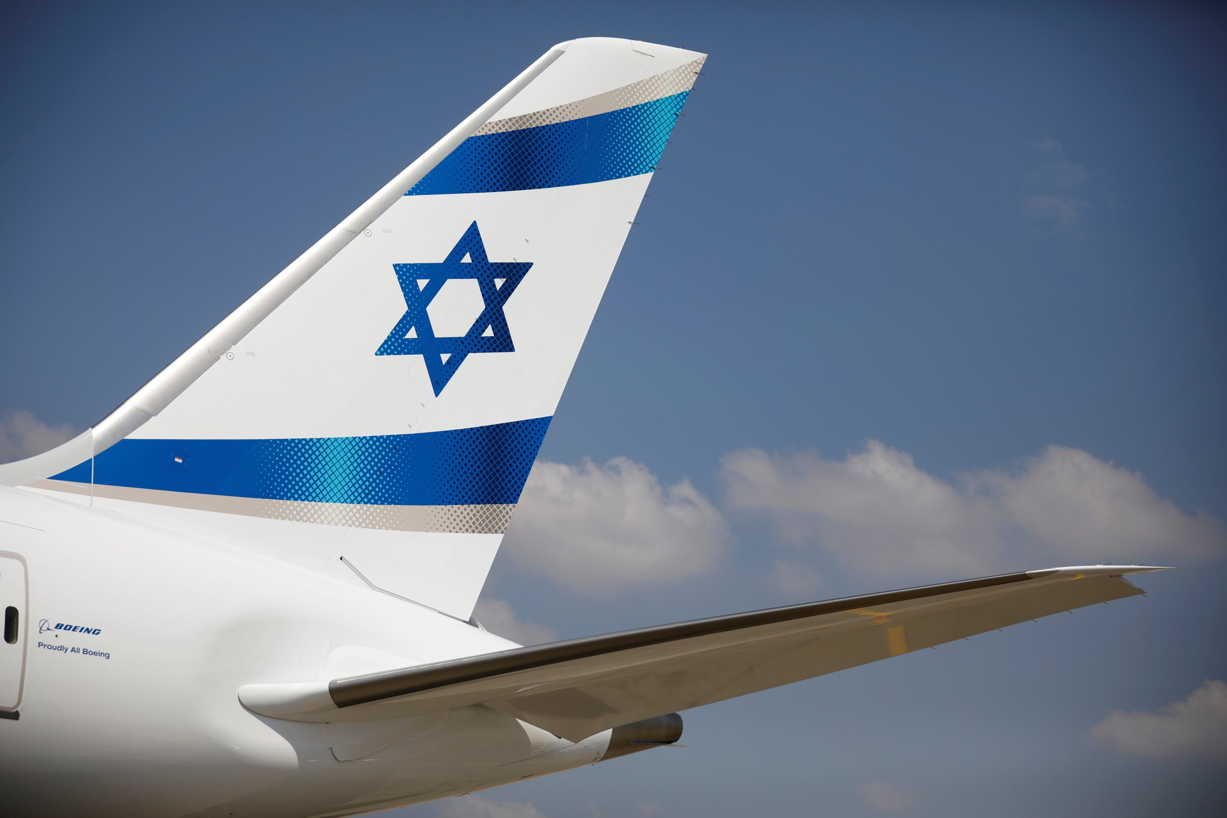 Israeli Pilots Refuse to Fly Deported Refugees Back to Africa