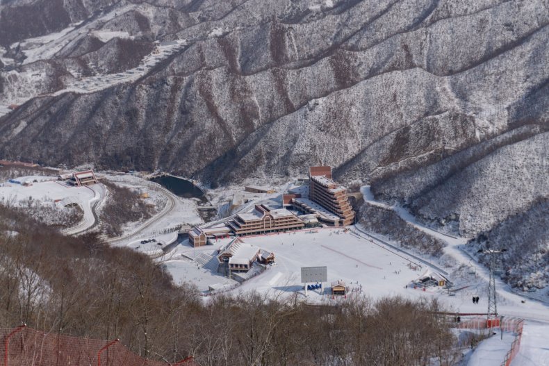 01_23_Ski_Resort_Aerial_View