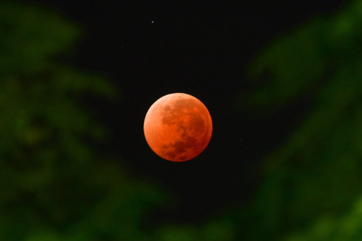 1_24_Total lunar eclipse 1_24_Total lunar eclipse