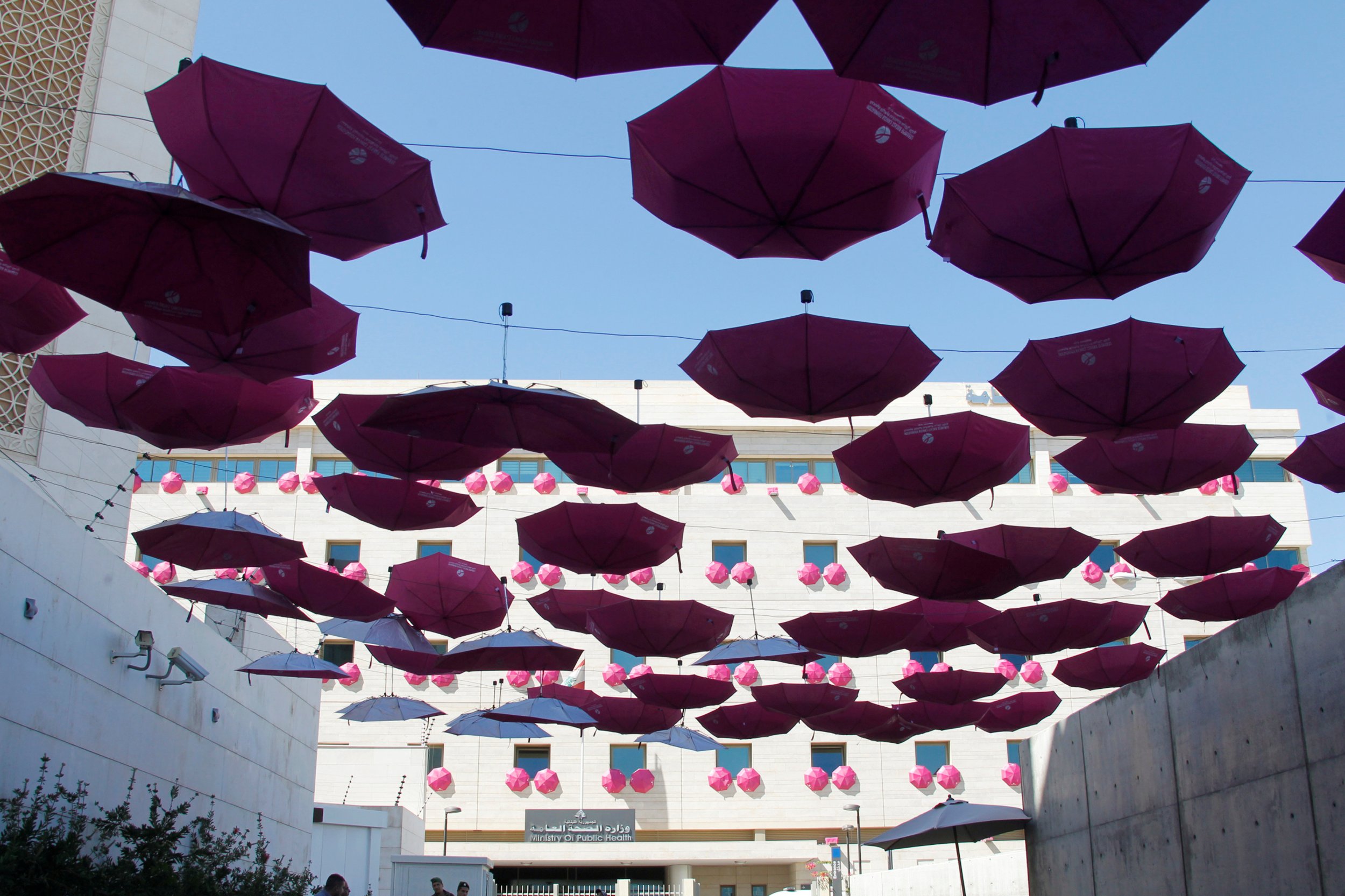 breast cancer awareness umbrellas