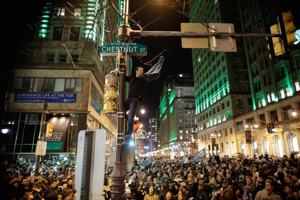 Eagles Fan Flips Out After Super Bowl Loss In Hysterical Video