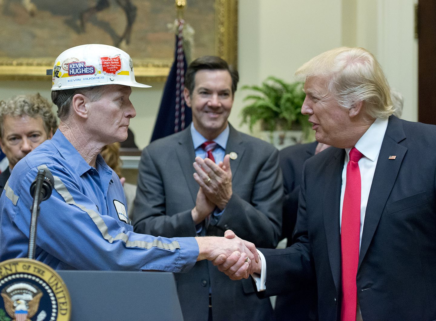 PER_Coal_01_642106878 PER_Coal_01_642106878