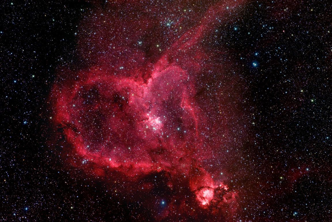 Roses, Hearts and Colliding Stars The Best Romantic Space Pictures to