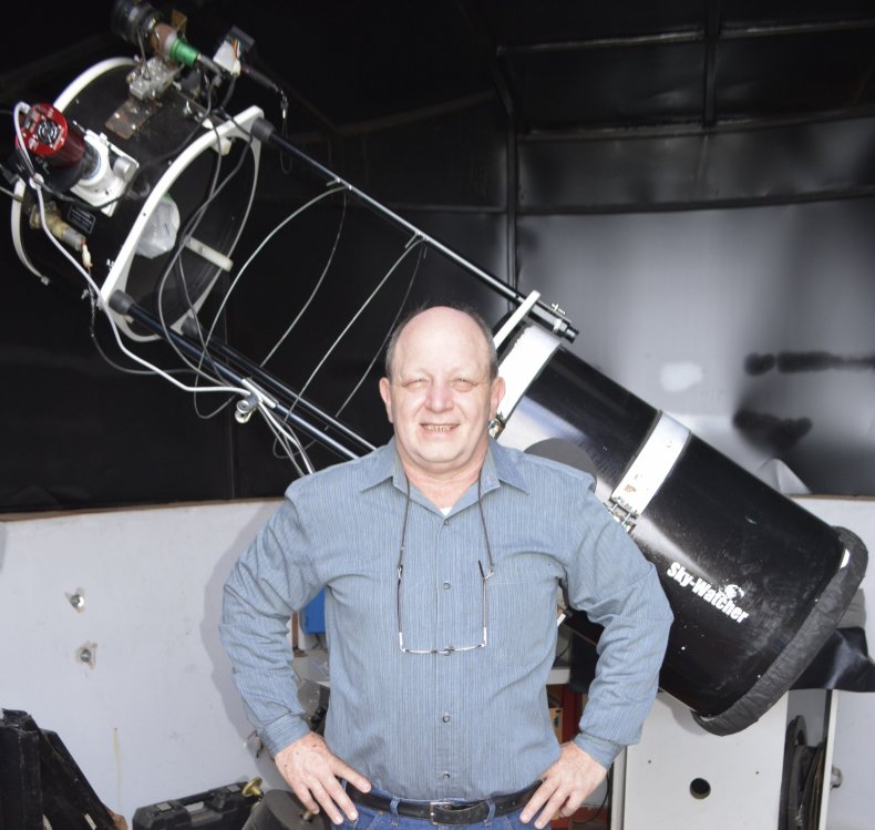 2_21_Victor Buso and telescope 2_21_Victor Buso and telescope