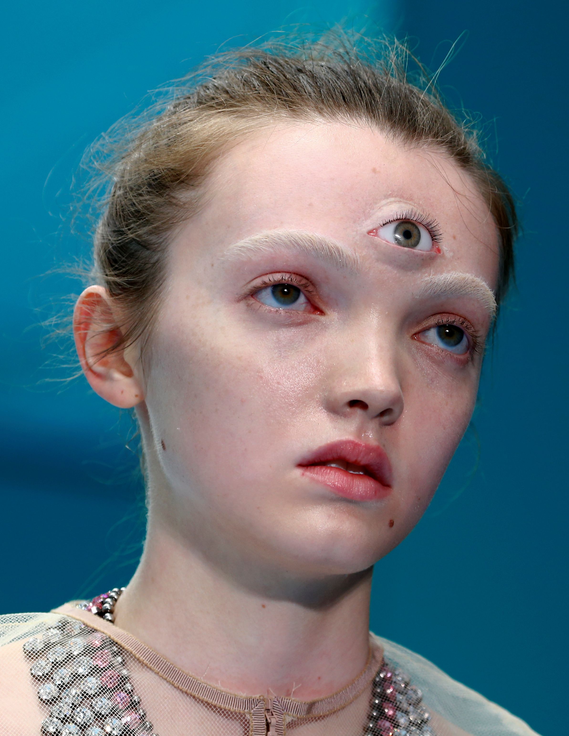 Gucci Models Carried Severed Heads to Introduce Feminist Cyborg Theory to  Milan Fashion Week