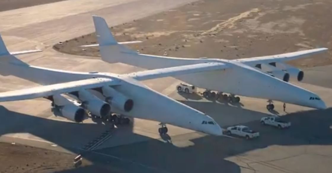 World's Largest Airplane: Stratolaunch Completes Taxi Control Test