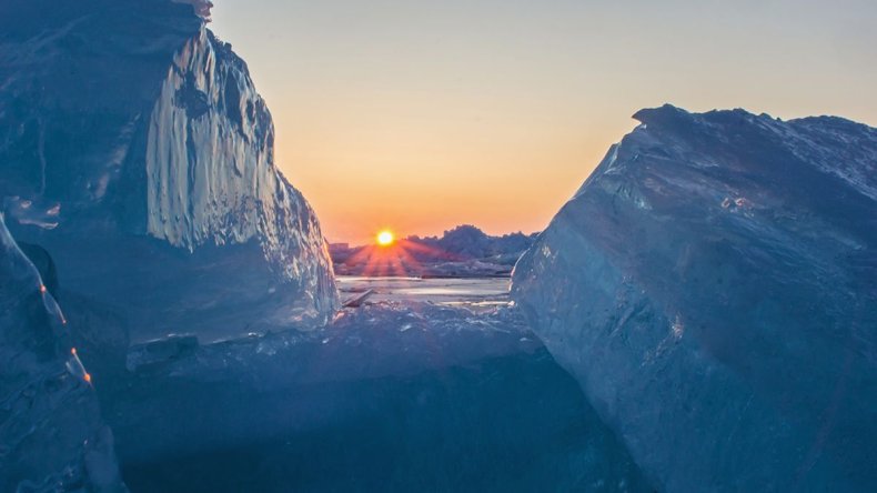 02_28_blue_ice_mackinac