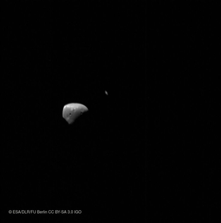 Deimos_and_Saturn Deimos_and_Saturn